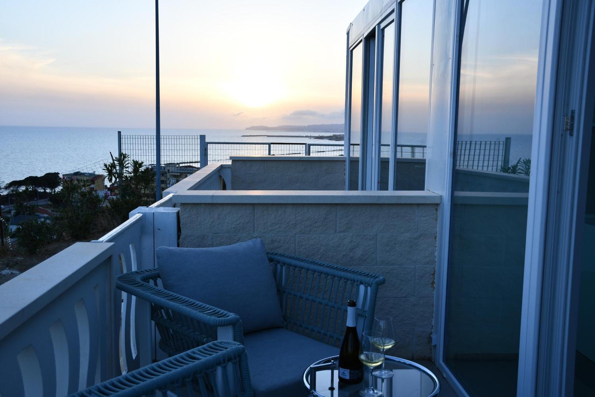 Terrazze Naos Hotel Agrigento Ngoại thất bức ảnh